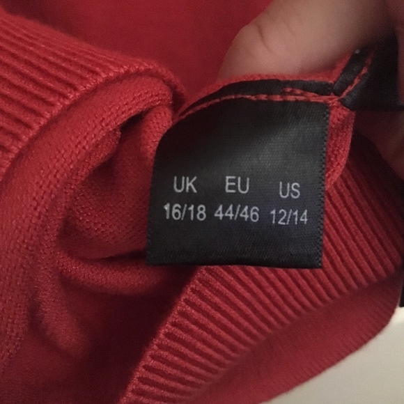 CAPSULE D-Ring Shoulder Tunic Size 12/14 (NWT) - Picture 7 of 8